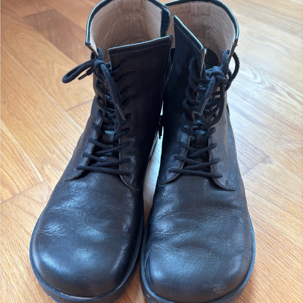 Lang.S Black Leather Combat Boots - Picture 9 of 12